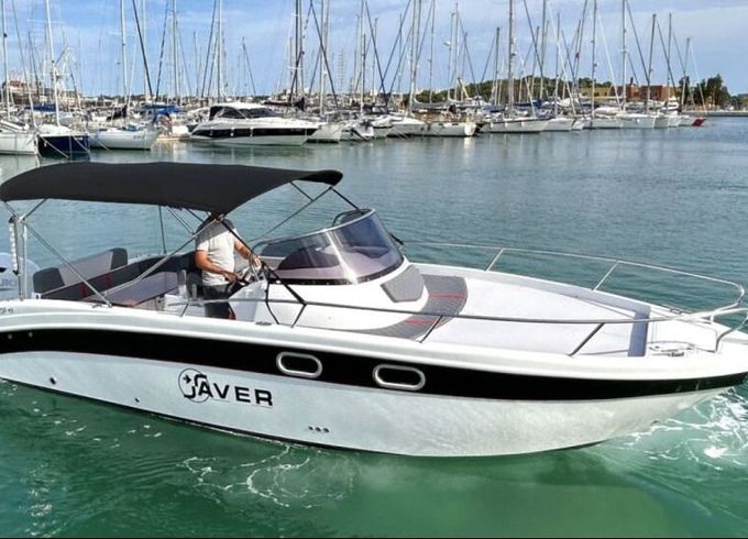 Motorboat Saver 750 Wa 300hp
