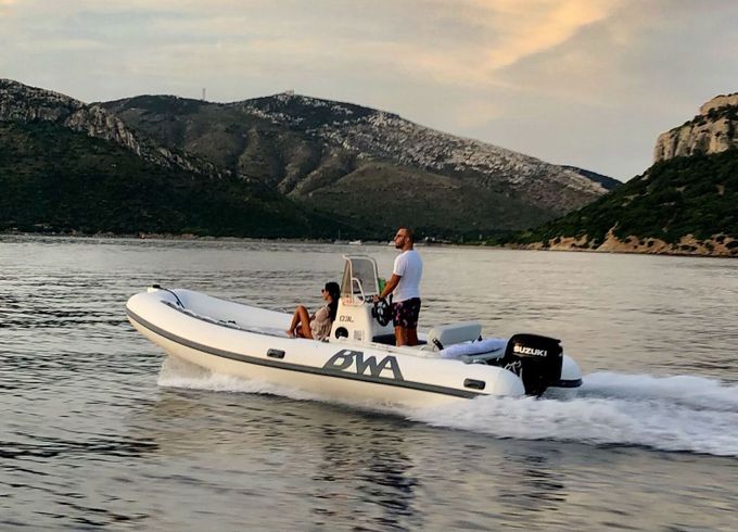 Boat without licence  Bwa Bwa 5.5 40hp