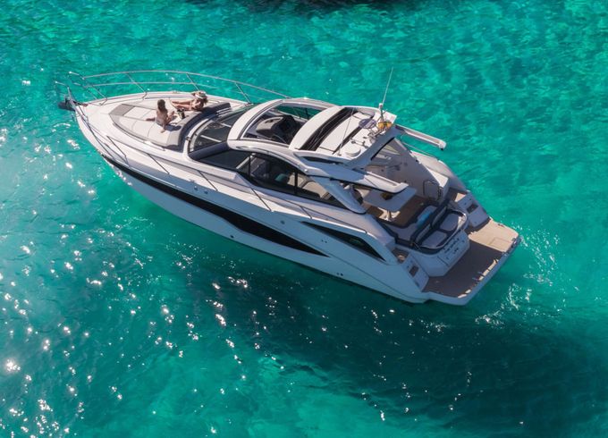 Motorboat Galeon 405 HTS 760hp