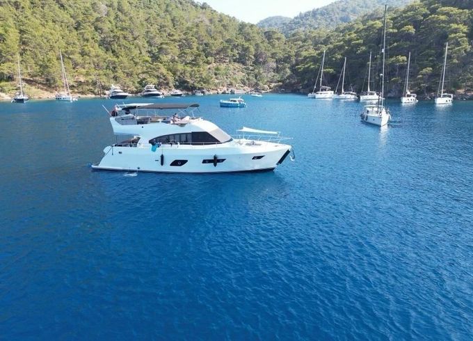 Motor yacht custom made 2023