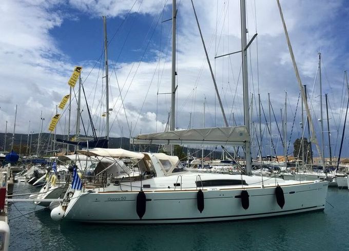 Sailboat Beneteau Oceanis 50 Family 15.24m