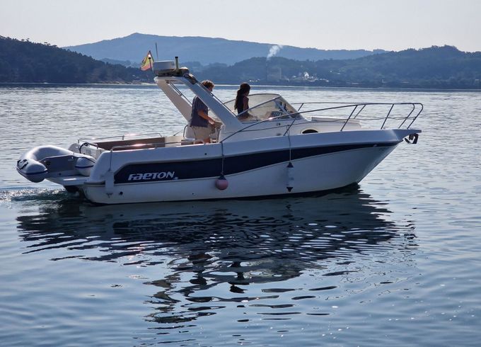 Motorboat Faeton 730 sport 180hp