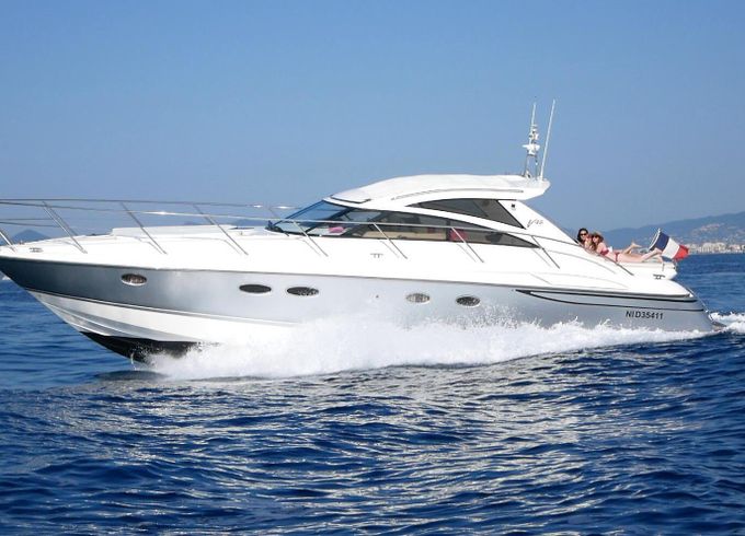 Motor yacht Princess V48S 870hp