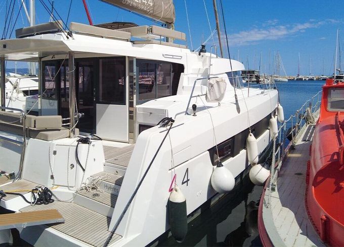Catamaran 15 BALI 4.4 - (4D/2C/1P)-SE 13m