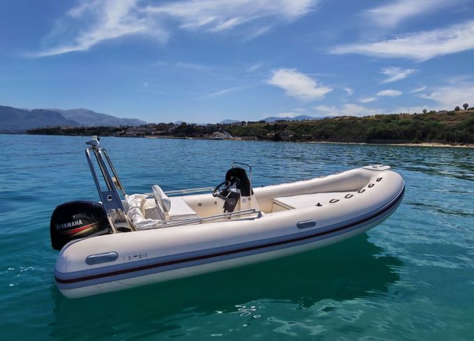 RIB Sub mar Rib 560 40hp