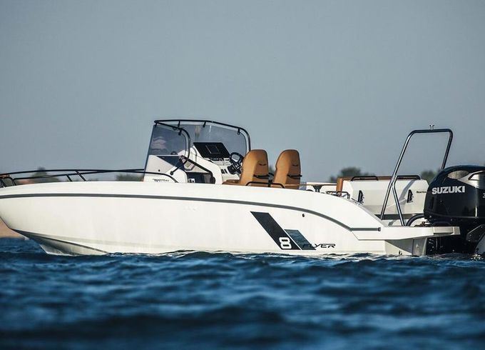 Motorboat BENETEAU FLYER 8 300hp
