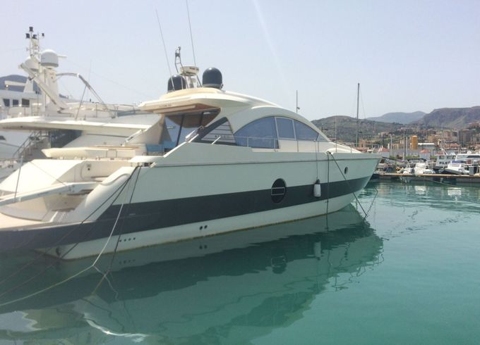 Motor yacht Aicon Aicon 62 SL 2450hp