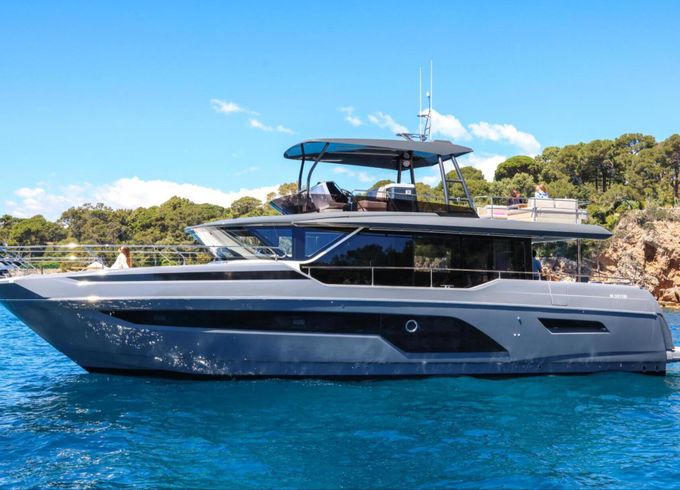Motor yacht Prestige X60 1200hp