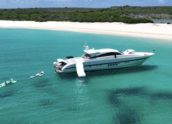 Motor yacht Leopard 27 open 4000hp