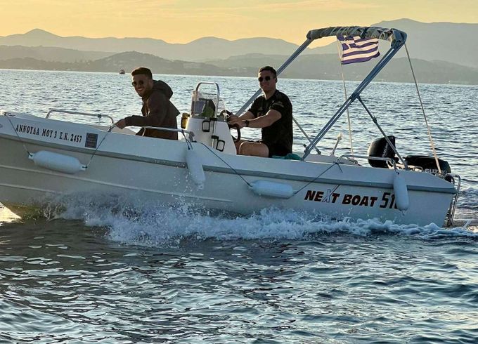 Motorboat Hammer Yachts Next 510 30hp