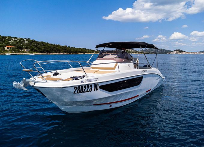 Motorboat Idea Marine 80WA Sundeck 350hp