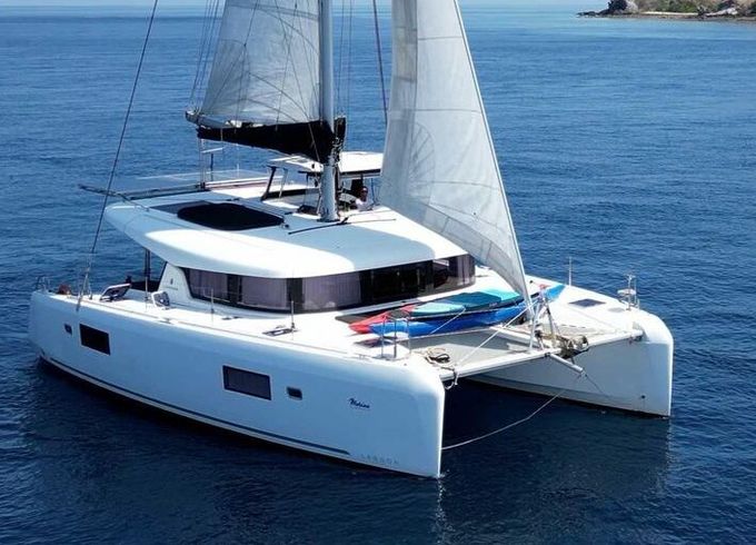 Catamaran Lagoon 42 12.79m