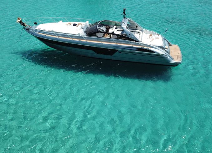 Motor yacht Princess V55 1500hp