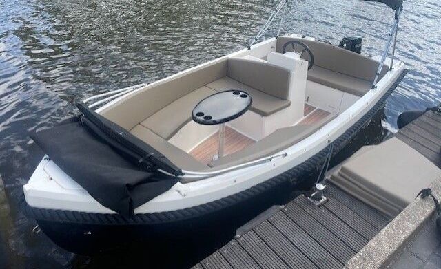 Boat without licence  Aqua 24 495 9hp