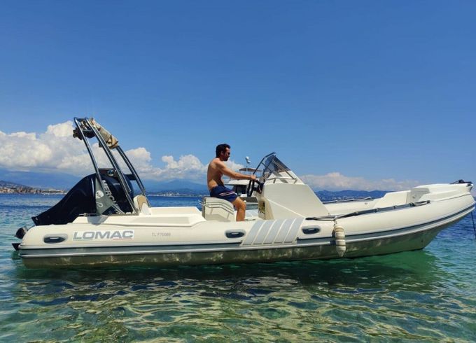 Motorboat Lomac Nautica 710 In 200hp