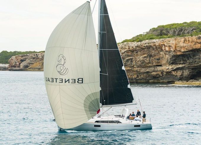 Sailboat Beneteau Oceanis 41.1 12.43m