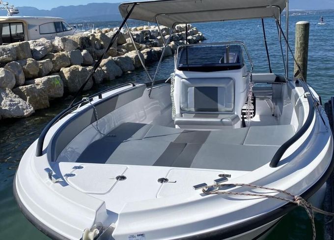 Motorboat BMA X222 200hp