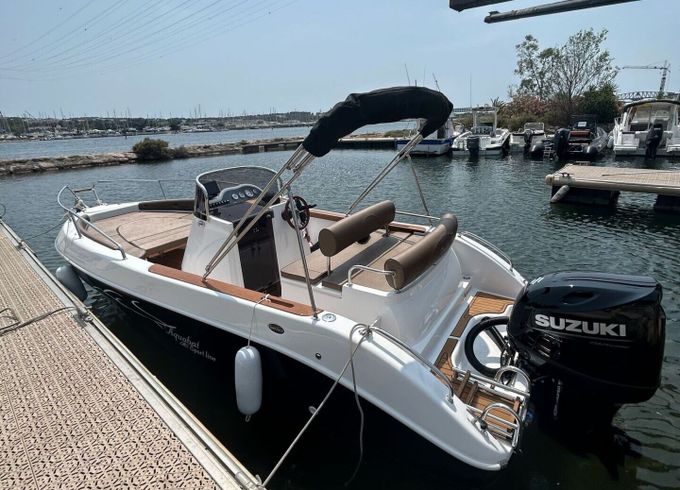 Motorboat Aquabat Sport Line 21 140hp