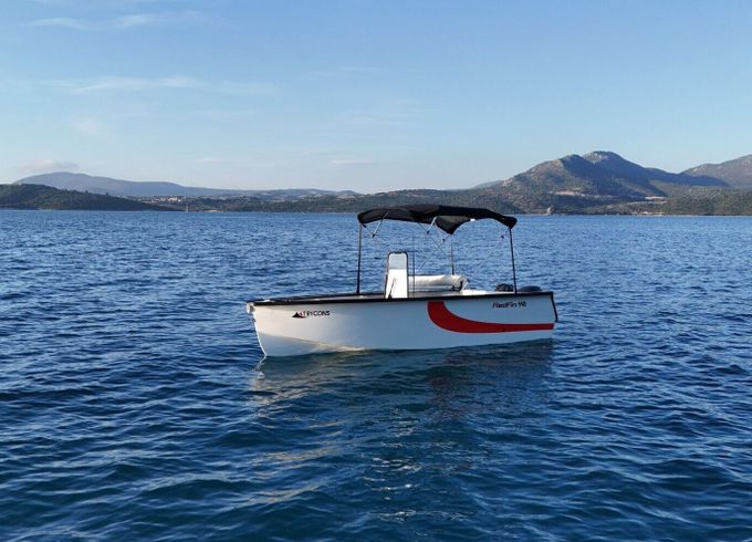 Boat without licence  Trygons "Bolt" / RedFin 49 30hp