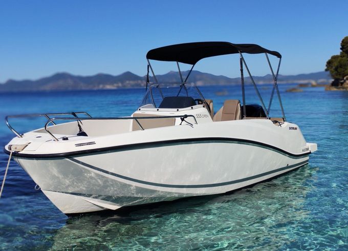 Motorboat Quicksilver Activ 555 Open 115hp