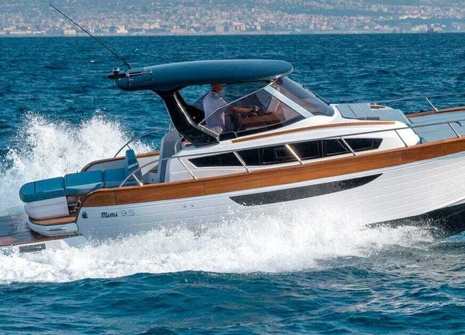 Motorboat Mimi Libeccio 9.5 Cabin 230hp