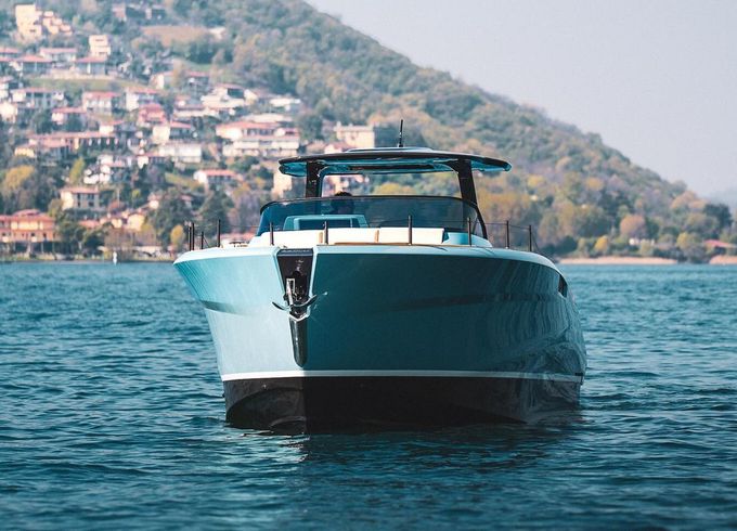 Motorboat Bellini Yacht Astor 36 700hp