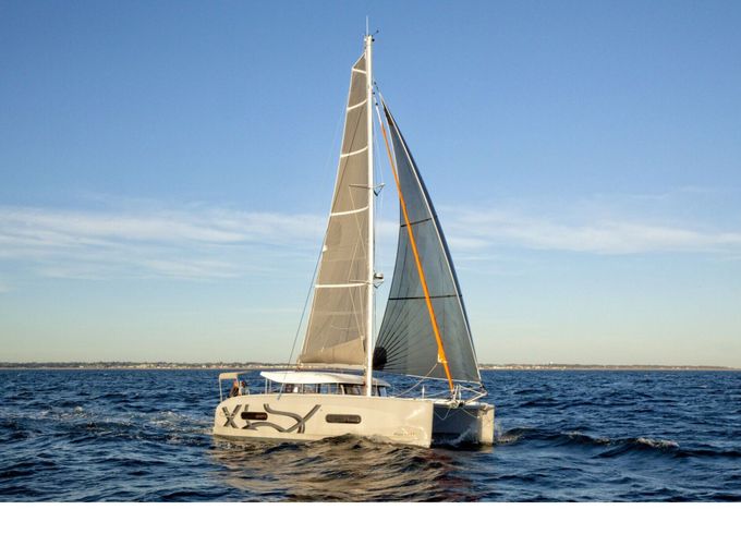 Catamaran Excess 11 11m