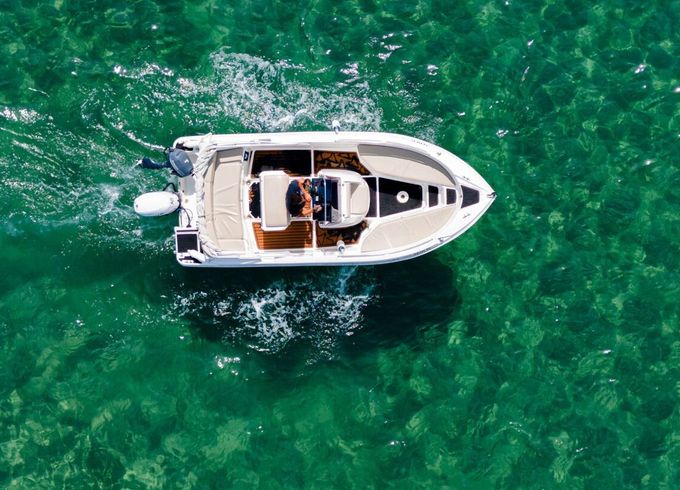 Boat without licence  Compass 168cc 30hp