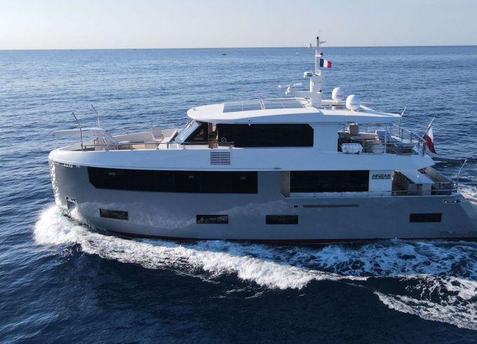 Motor yacht Aegean Custom 1300hp