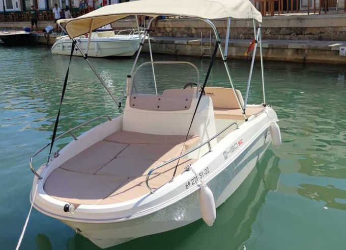 Boat without licence  remus 450 15hp