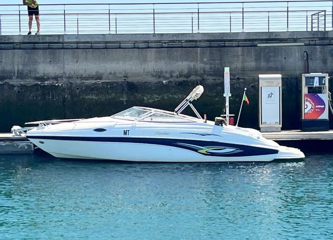 Motorboat Rinker 232 260hp