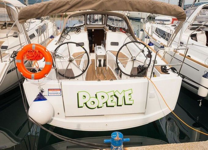 Sailboat JEANNEAU SUN ODYSSEY 349 10.34m