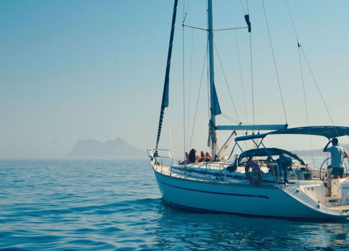Sailboat Bavaria 44 13.2m