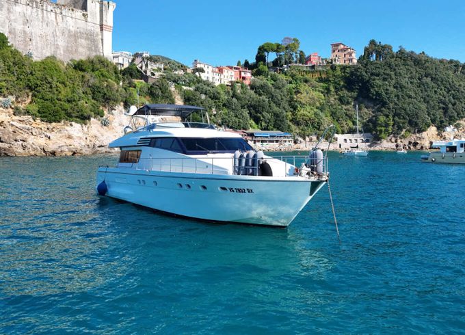 Motor yacht San Lorenzo SL 62 2200hp