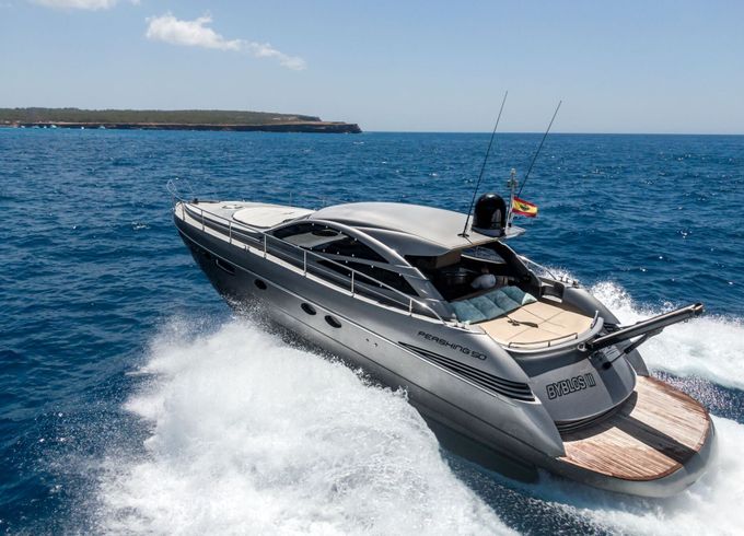 Motor yacht Pershing 50 800hp