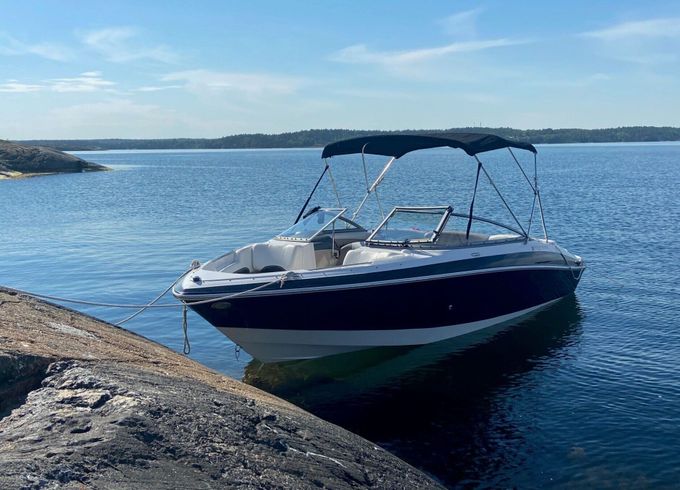 Motorboat Four Winns 190 Horizon 225hp