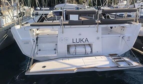 Sailboat Dufour 41 12m