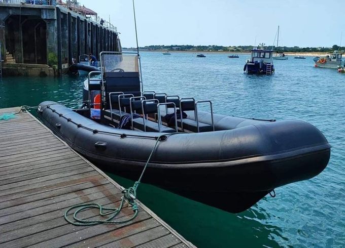 Motorboat Valiant Dr 750 225hp
