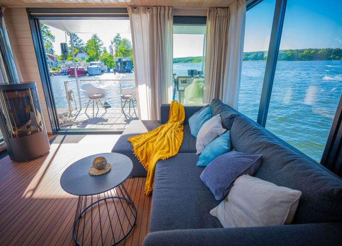 Houseboat WOMA D13