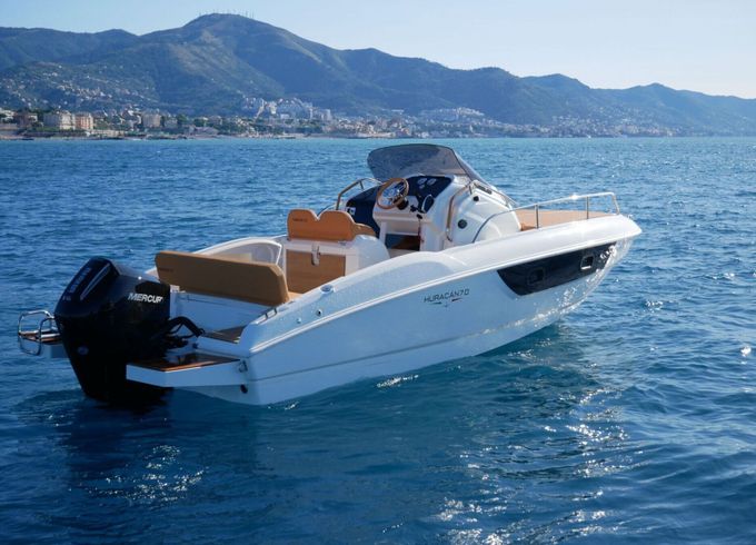 Motorboat Prua al vento Huracan 7.0 200hp