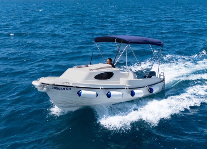 Motorboat Adria Cabin 15hp