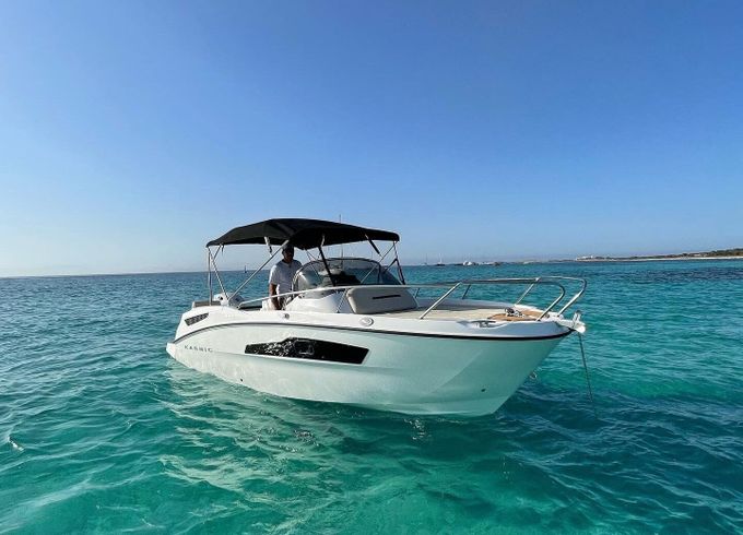 Motorboat Karnic SL602 150hp