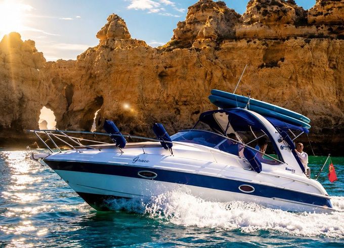 Motorboat Bavaria 25 Sport 320hp