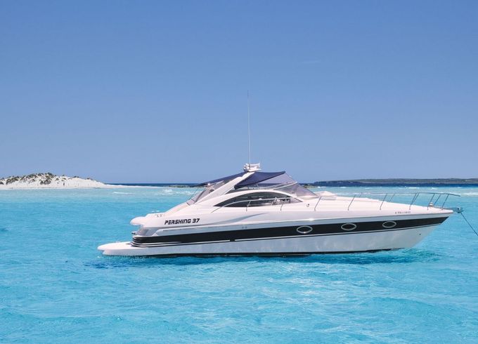 Motorboat Pershing 37 700hp