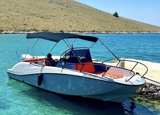 Motorboat Quicksilver Activ 675 Open LIMITED EDITION 150hp