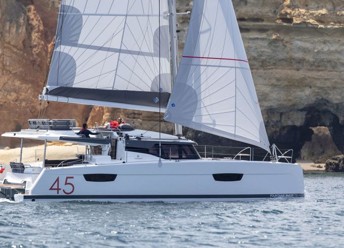 Catamaran Fountaine Pajot Elba 45 15.97m
