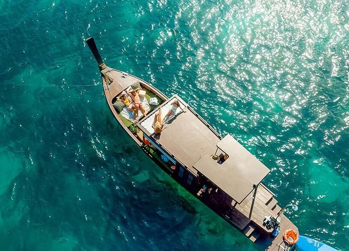 Motorboat Traditional Woodcraft Luxury Long-tail 300hp