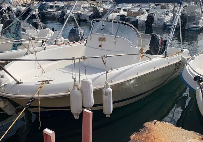 Motorboat Jeanneau CAP CAMARAT 545 90hp