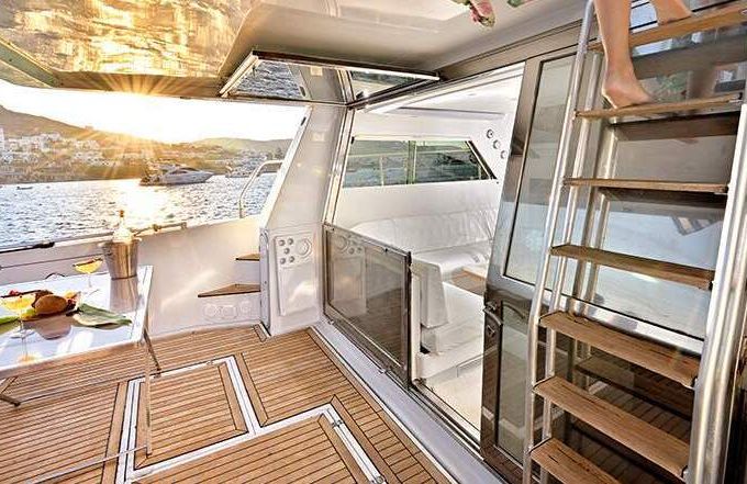 Motor yacht Ferretti Fly 52ft 1500hp