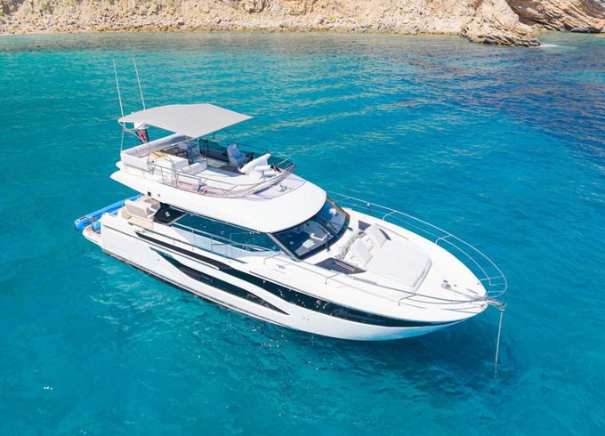 Motorboat prestige F49 1200hp